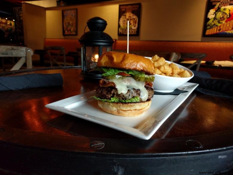 Battle & Brew – Le premier bar de jeux d’Atlanta