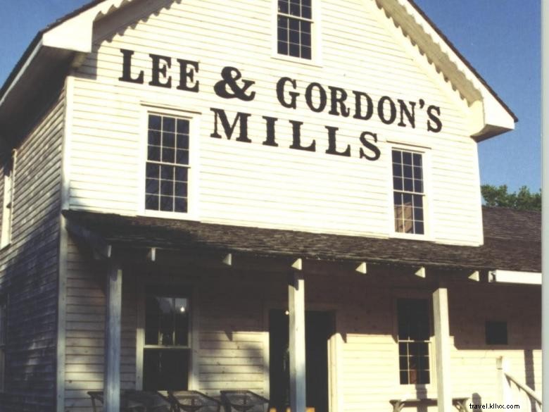 Moulins Lee & Gordon