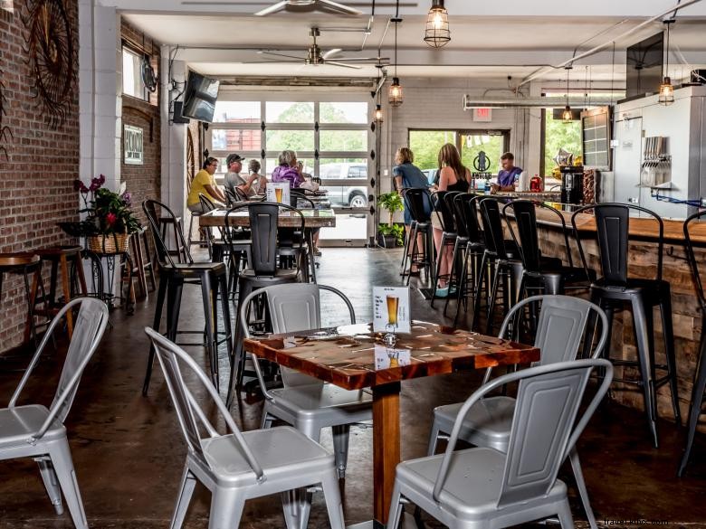 Brasserie Hixtown