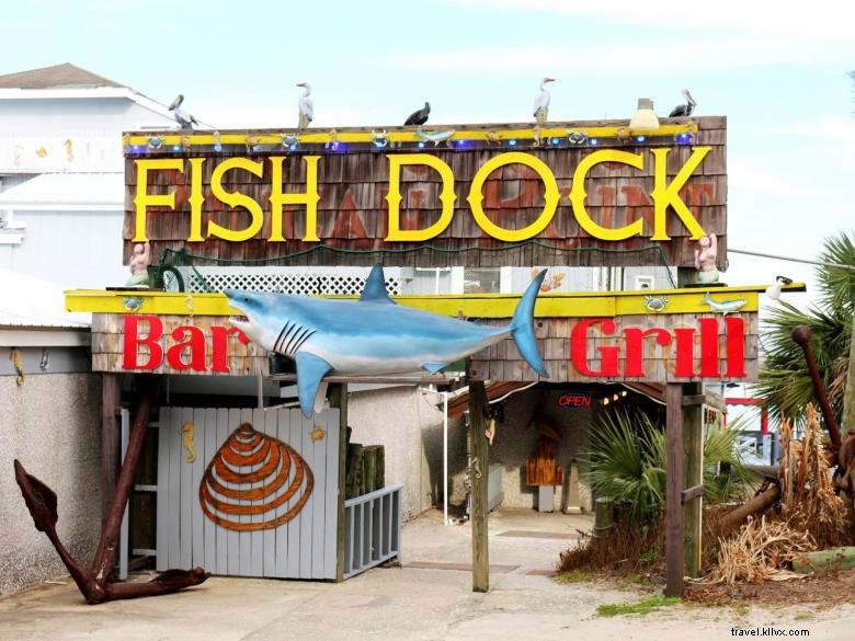 Bar & Grill Fish Dock