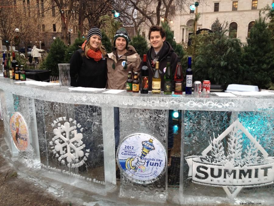 Savourez une boisson fraîche dans un bar de glace du Minnesota