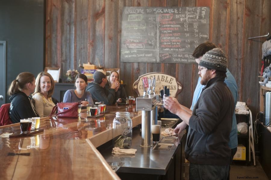 3 jours d été au bord des lacs : nourriture et bière le long de l I‑35 du Minnesota