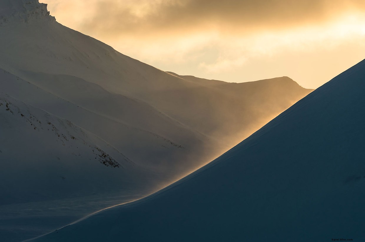 Éclipse – L’aventure photographique de Reuben Krabbe en Svalbard